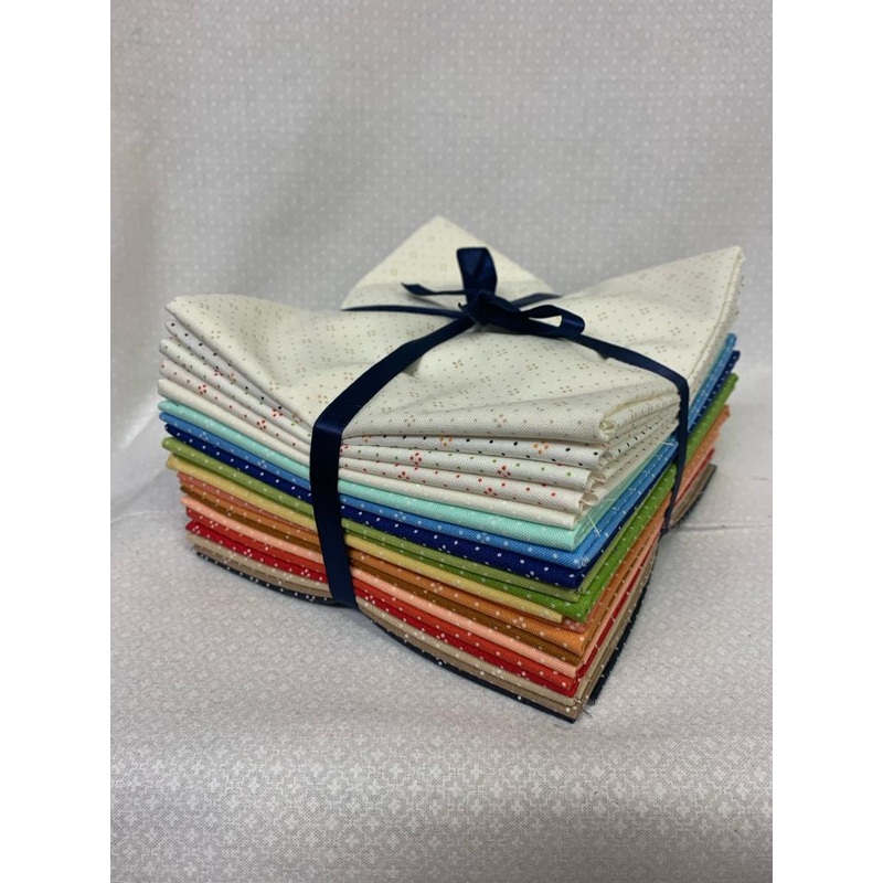 MODA Eyelet Fat Quarter Bundle - 20 Fat Quarters - Precut